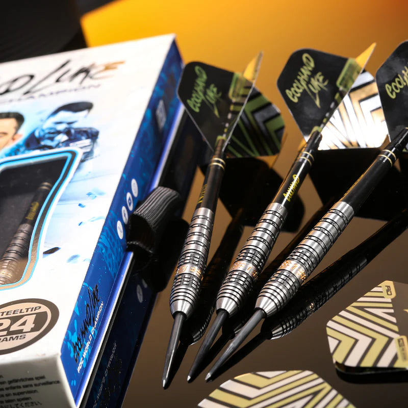 Red Dragon Luke Humphries Prestige 90% Steel Darts Szett - Direct Darts - 3